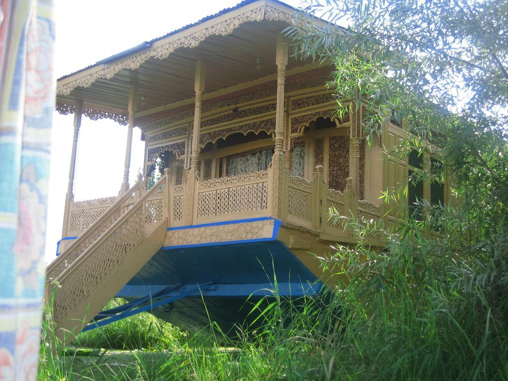 Akbar Group Of Heritage Houseboats Nagin Bagh Εξωτερικό φωτογραφία