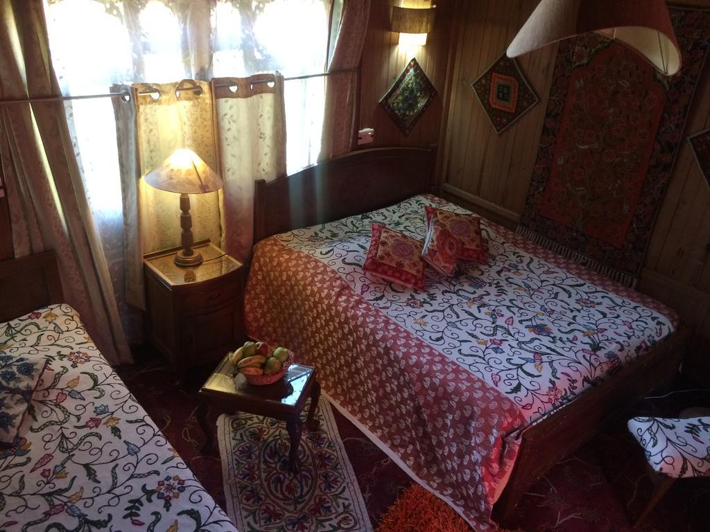 Akbar Group Of Heritage Houseboats Nagin Bagh Εξωτερικό φωτογραφία